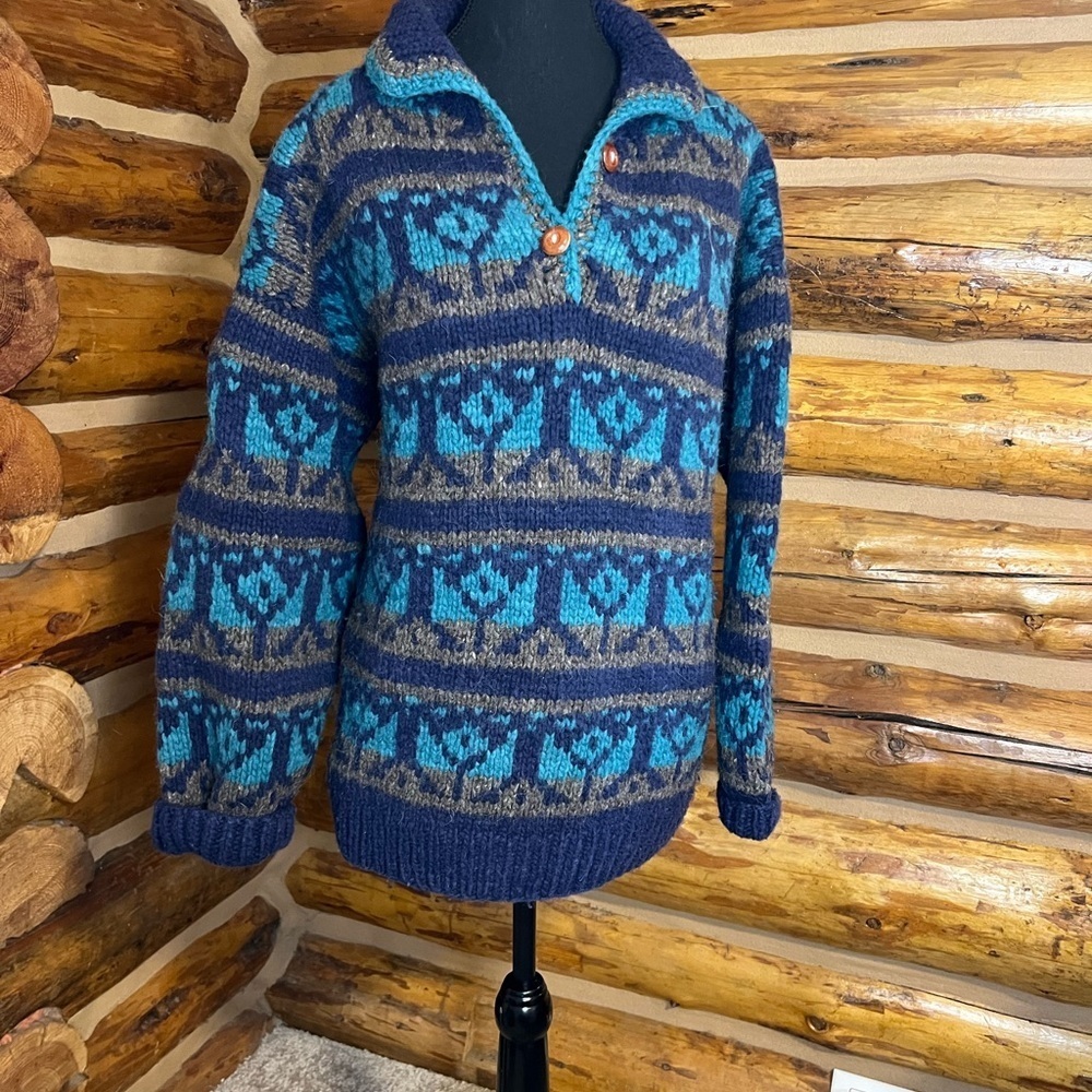 Caravan 1990s Navy and Teal Patterned hand made Turtleneck Sweater free size.